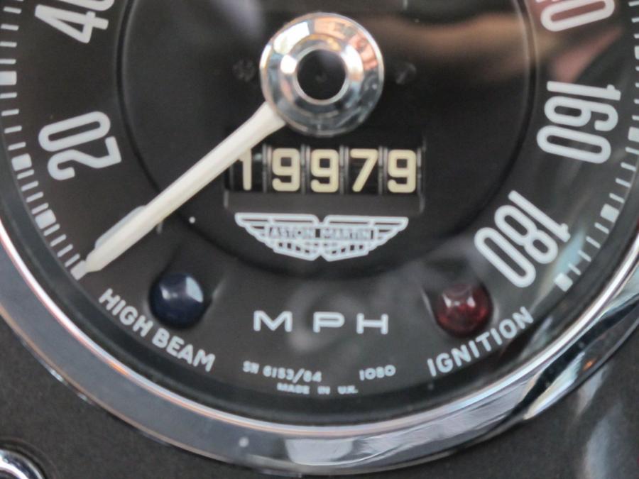 Панель приборов Aston Martin DB5 (1493/R) 1964 года  (фото 8 из 21)